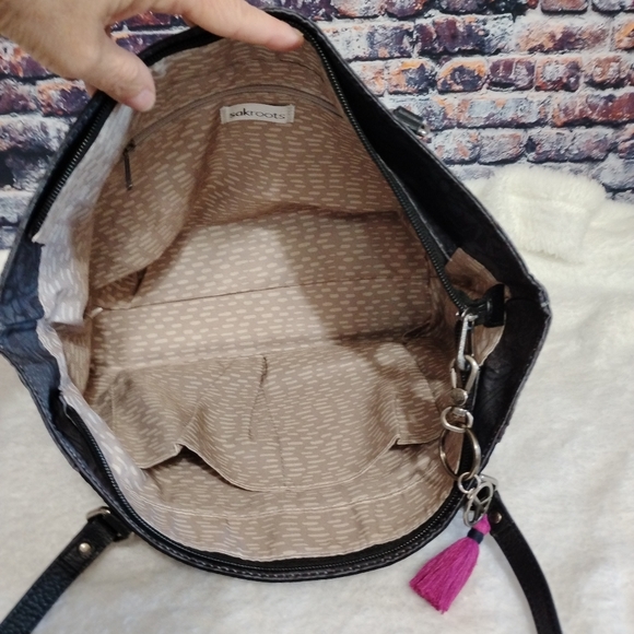 2 pc. Sakroots Metro Tote Bag & Encino Wallet ~Spirit Desert~ BlackTonal EUC - Picture 3 of 14